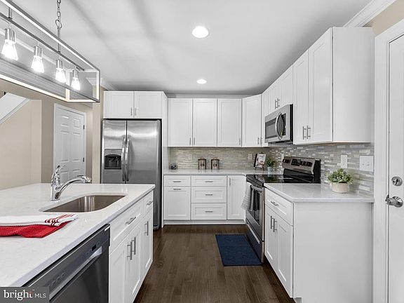5th image of 1201 Nuwood Dr