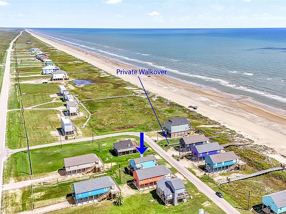 3rd image of 4826 Bluewater Dr