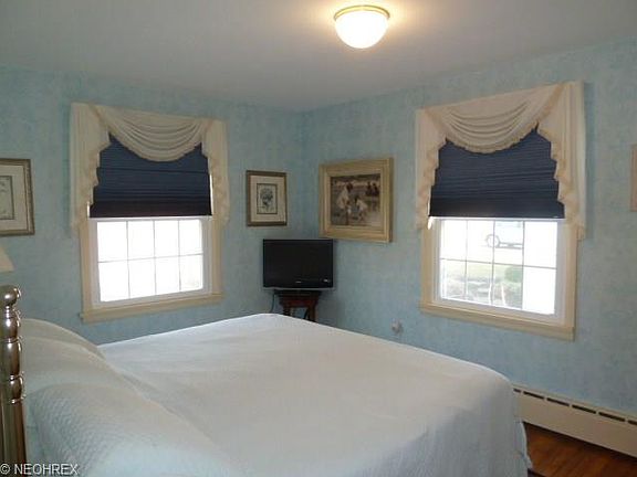 5th image of 5243 Portage Dr