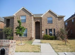920 Jamie Dr, Grand Prairie, TX 75052