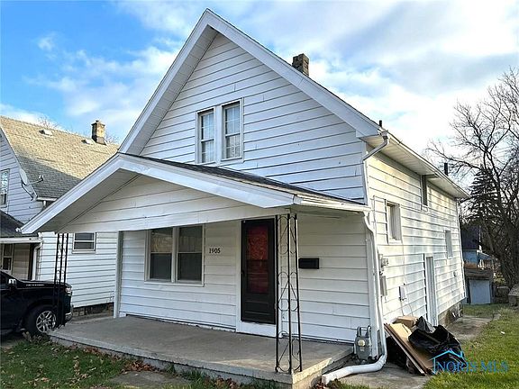 2nd image of 1905 South Ave