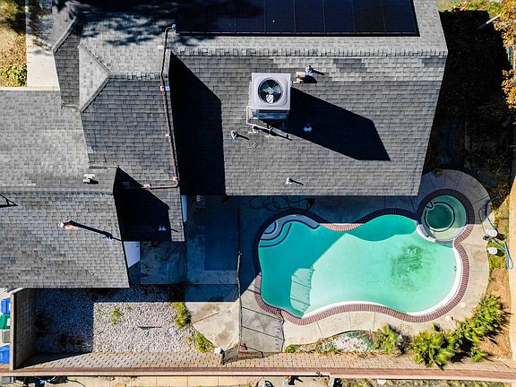 4th image of 837 Sunrise Ct