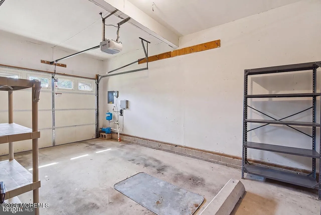 2 bed, 1318 sqft, $2,000 — Photo 2