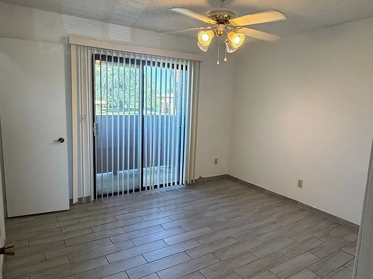 4809 Hahn Ave #24 — Photo 15