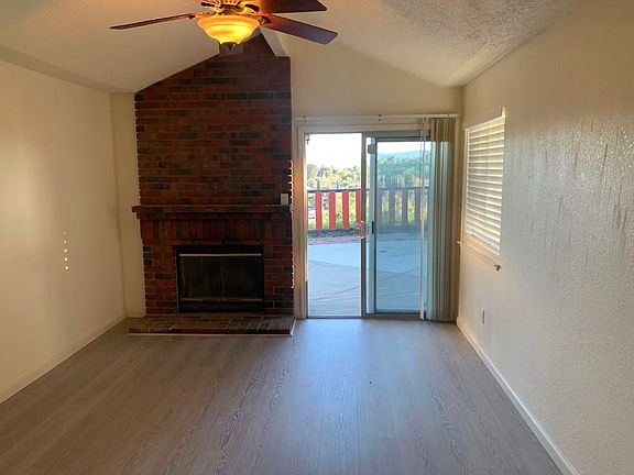 3rd image of 3436 Baywood Cir #1