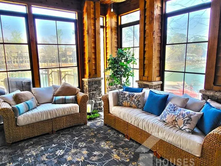 323 Blue Water Way — Photo 7
