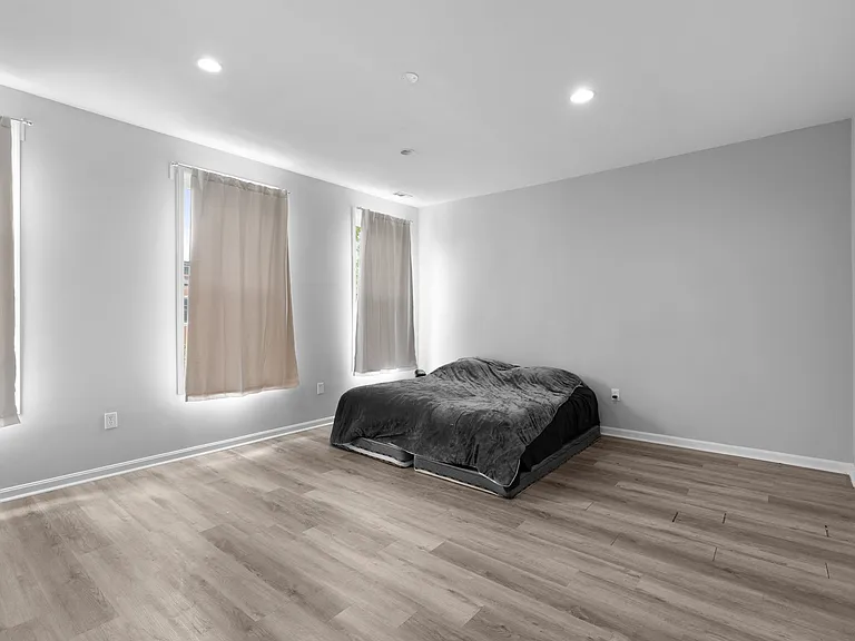 2119 N Charles St #D — Photo 13