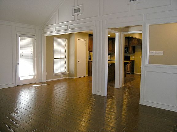 5th image of 2514 Satinwood Ct
