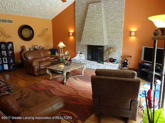 4th image of 6403 E Millsborough Cir