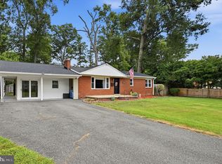 7907 Martha Washington St, Alexandria, VA 22309