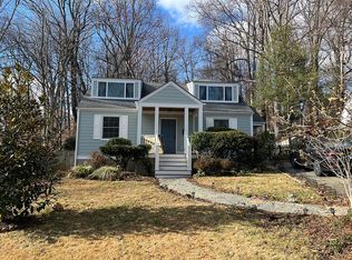 1619 Greenleaf Ln, Charlottesville, VA 22903