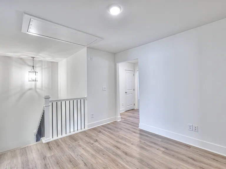 Westfield Townhomes — Photo 7