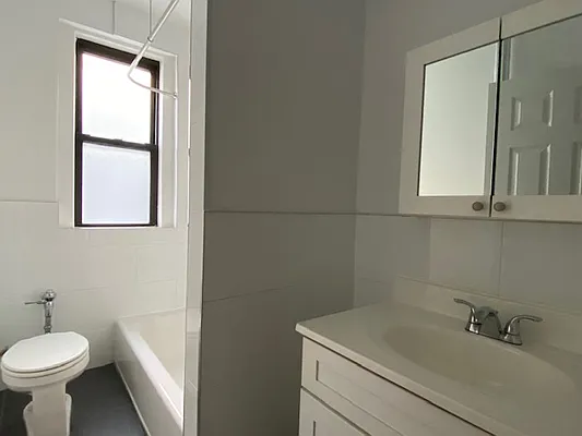 Rented by REAL New York | media 12