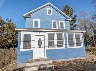 43 W 10th St, Huntington Station, NY 11746