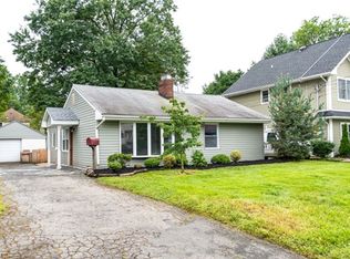 38 Summit Ave, Fords, NJ 08863
