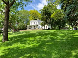 305 Waterside Rd, Northport, NY 11768