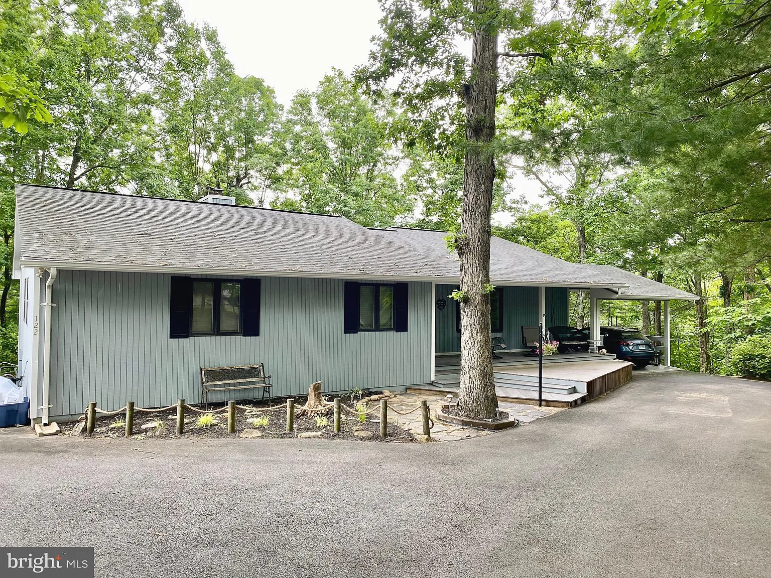 122 Greenwood Ct photo 1
