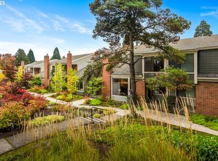 1221 Boca Ratan Dr, Lake Oswego, OR