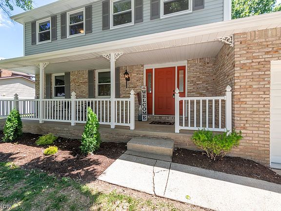 2nd image of 2917 Englewood Dr NE