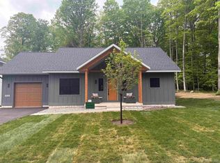 3405 Nuthatch Ln, Marquette, MI 49855
