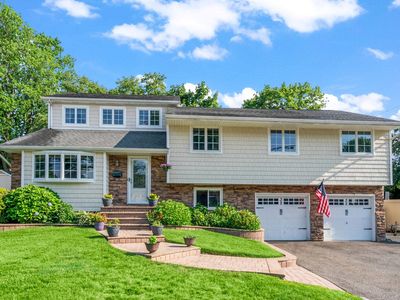 32 Sherman Drive, Syosset, NY, 11791