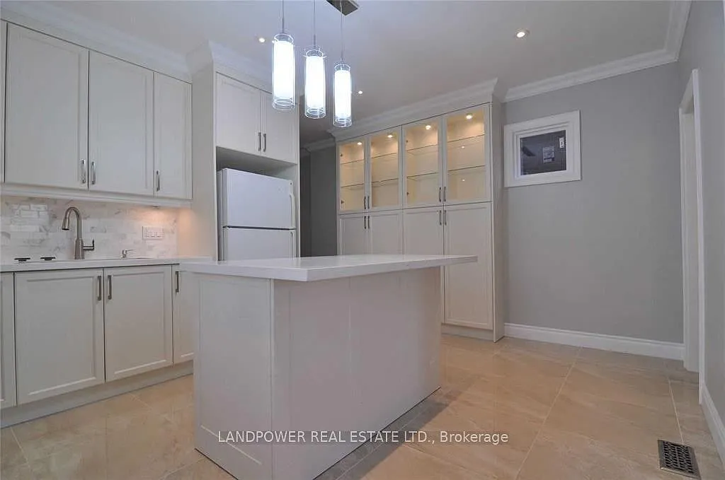 2 bed, $3,000 — Photo 4