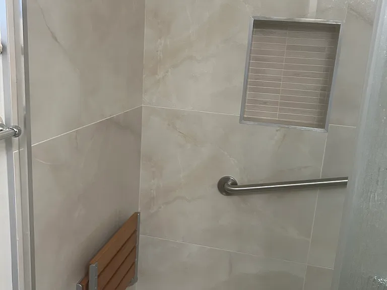 4021 Edgemoor Pl — Photo 32
