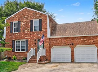 901 Lela Ln, Chesapeake, VA 23322