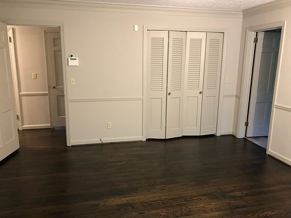 Master Bedroom Walk In Close