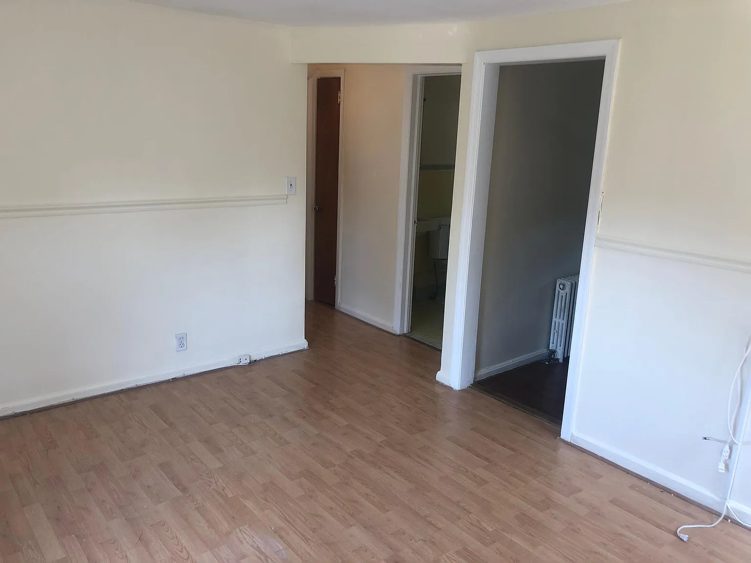 379 Aurora Ave — Photo 4