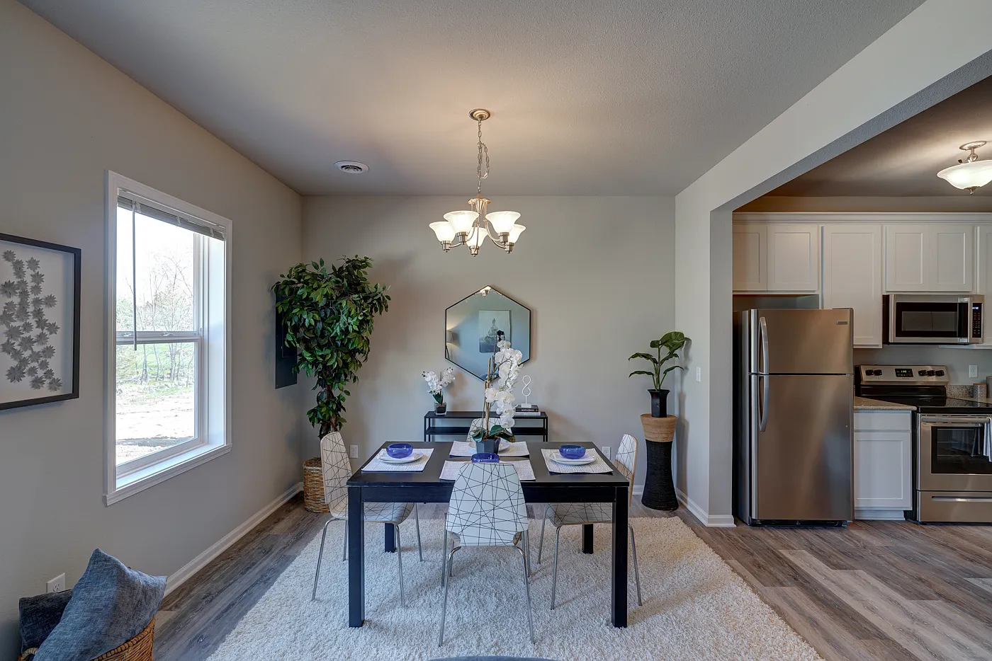 635-641 McKay Way - 3 — Photo 4