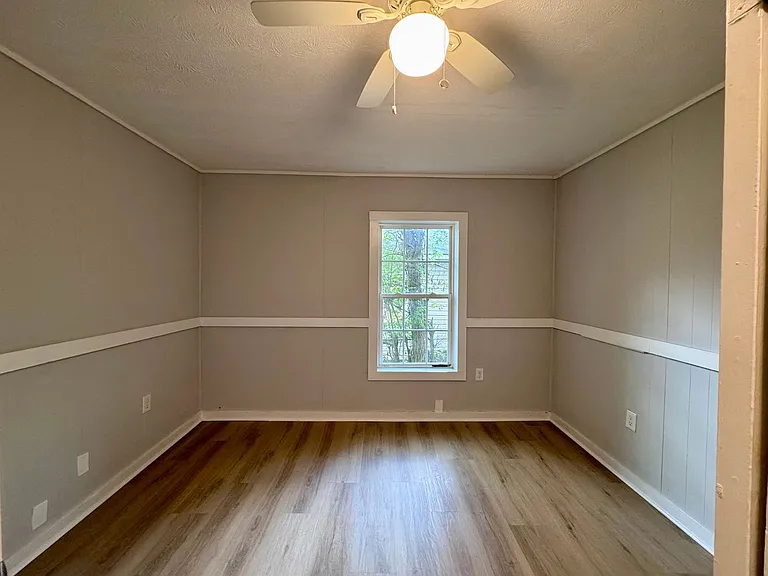 2415 A&b Maple Rd SE — Photo 4