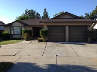 1500 Vallejo Dr, Hollister, CA