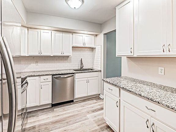 2nd image of 2204 Olden Ave