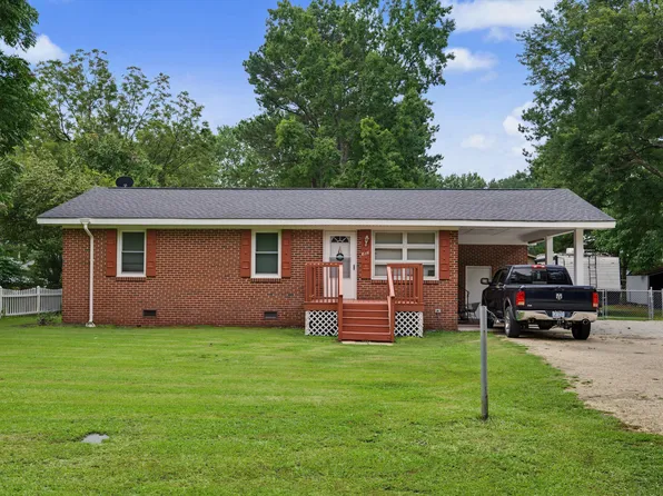 303 Shady Lane Dr, Smithfield, NC 27577
