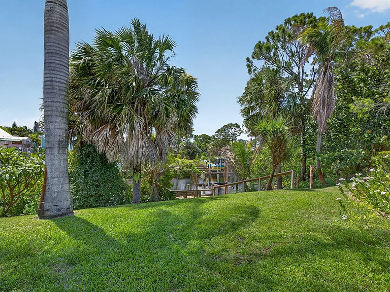 1362 SW Knollwood Dr — Photo 29