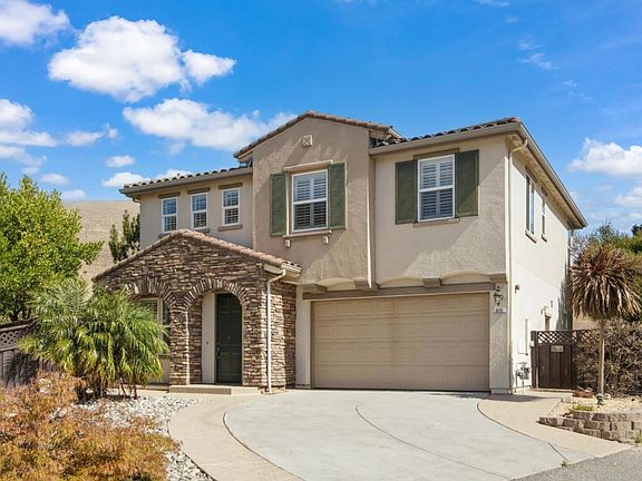 4th image of 375 Longhill Ct