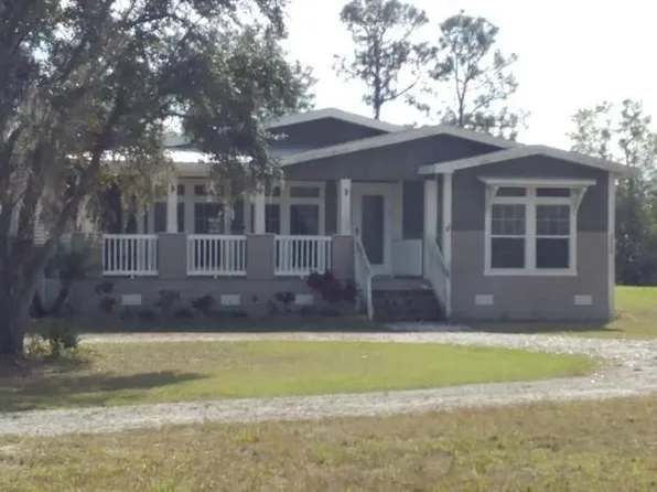 22520 61st Ave E, Bradenton, FL 34211