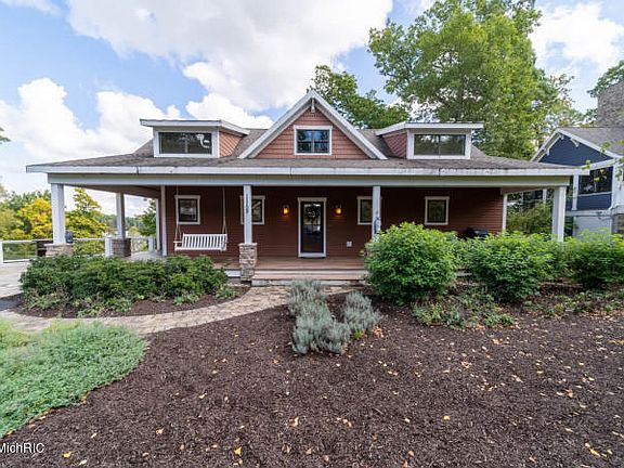 2nd image of 11129 Lake Shore Dr
