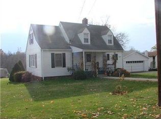 107 Carnation Ct, Mount Pleasant, PA 15666