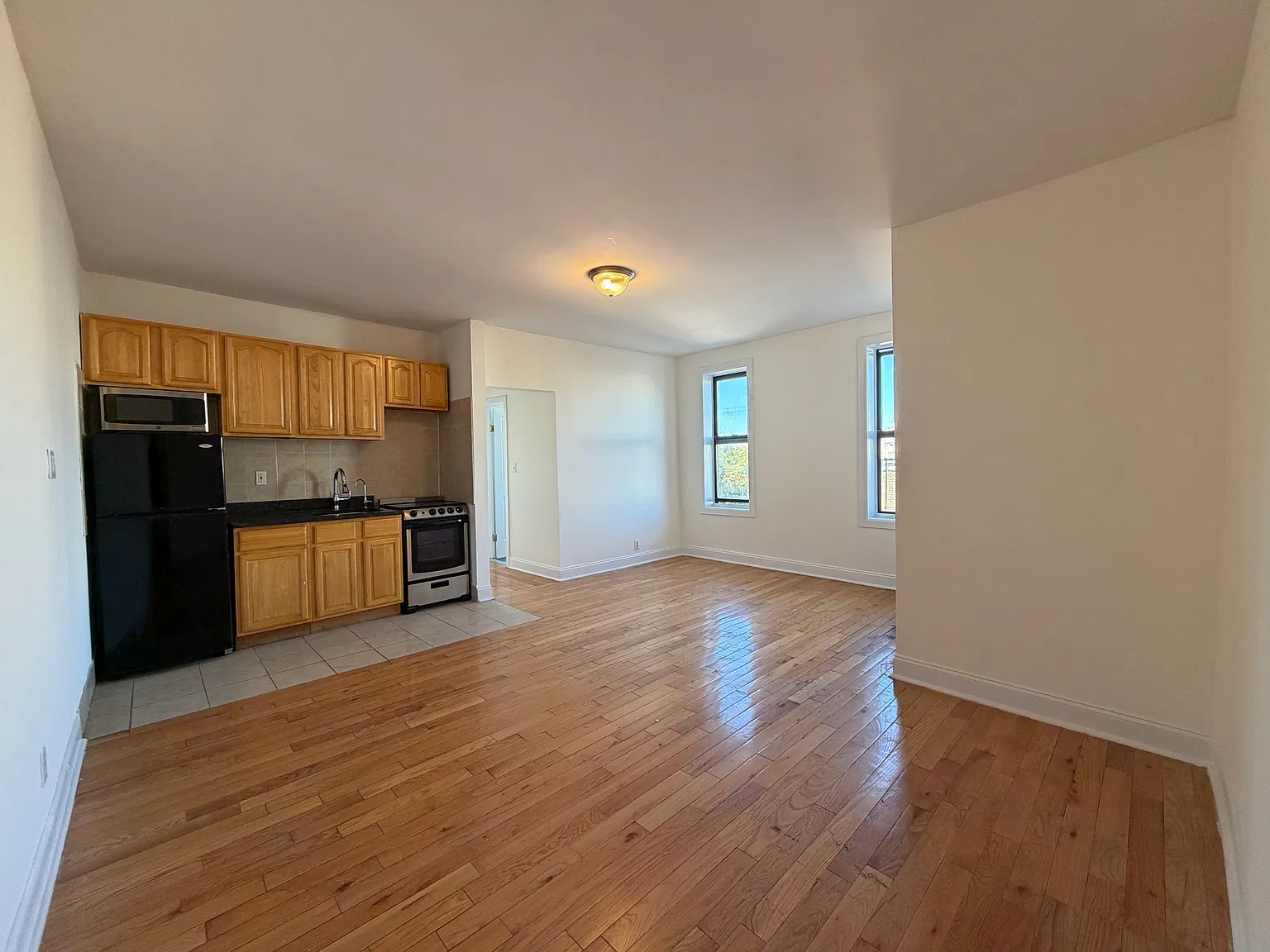 1 bed, $1,665 — Photo 2