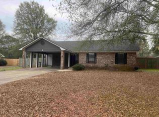 8 Bridgestone Dr, Conway, AR 72032