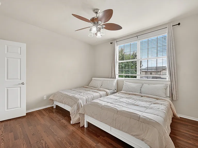 154 Castleridge Dr #B — Photo 22
