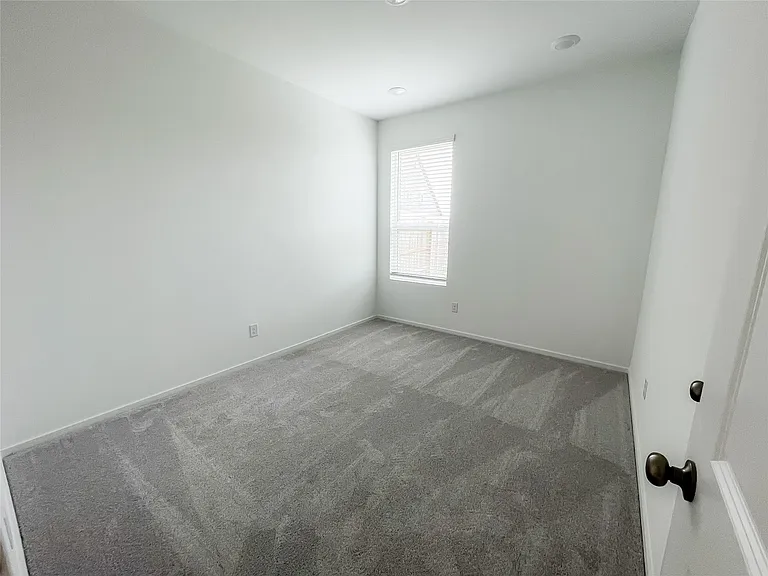 6314 Laguna Terra Dr — Photo 11