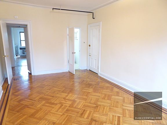 4th image of 212 Greene Ave #Three