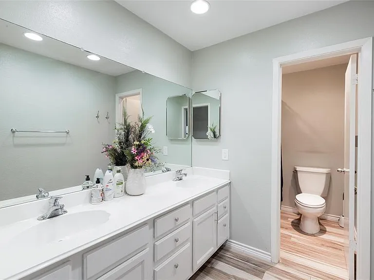 11200 Iron Oak Trl — Photo 5