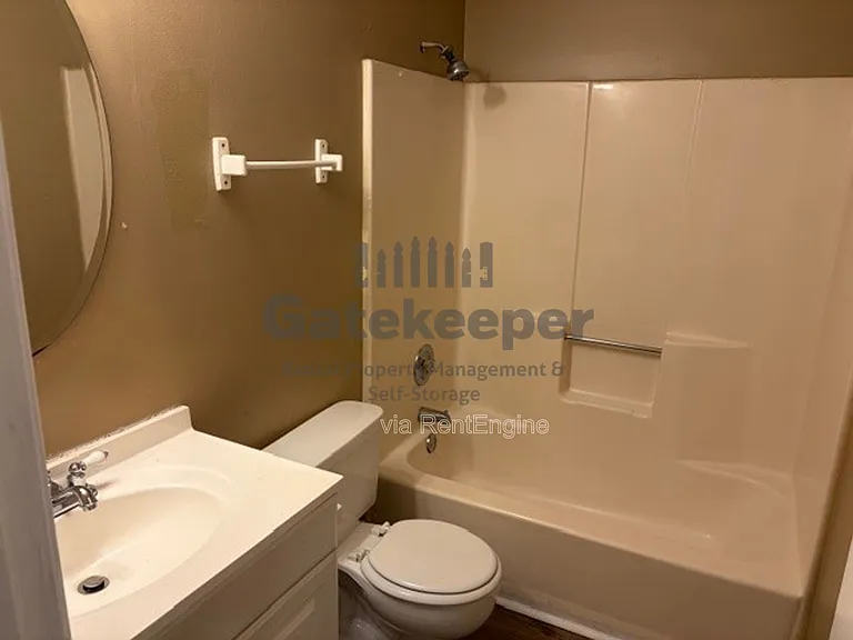 125 Elberta Dr — Photo 8
