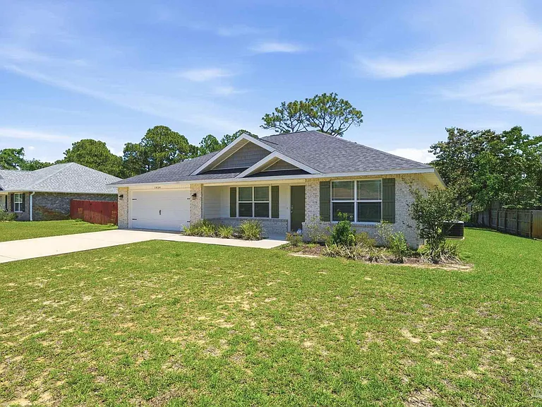 1454 Windy Ln — Photo 3