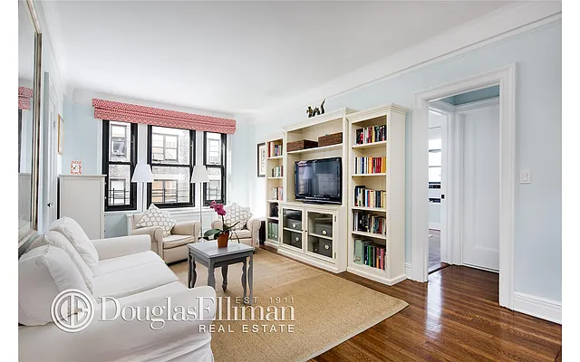 Sold by Douglas Elliman | media 15