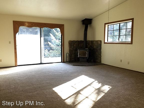 5th image of 21421 Green Oaks Ct